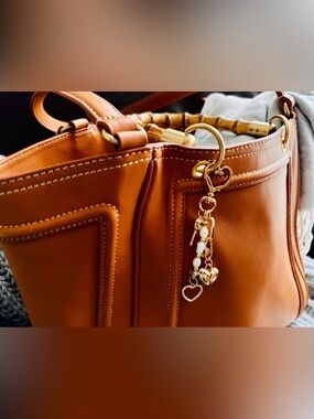 J McLaughlin Tan Leather Tote Bag with Bamboo Handles and Straps